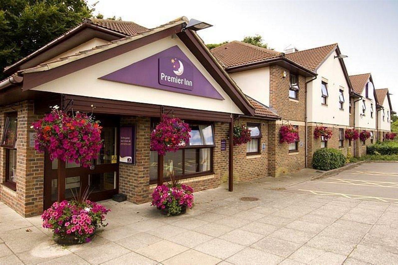 Premier Inn Dover East ภายนอก รูปภาพ