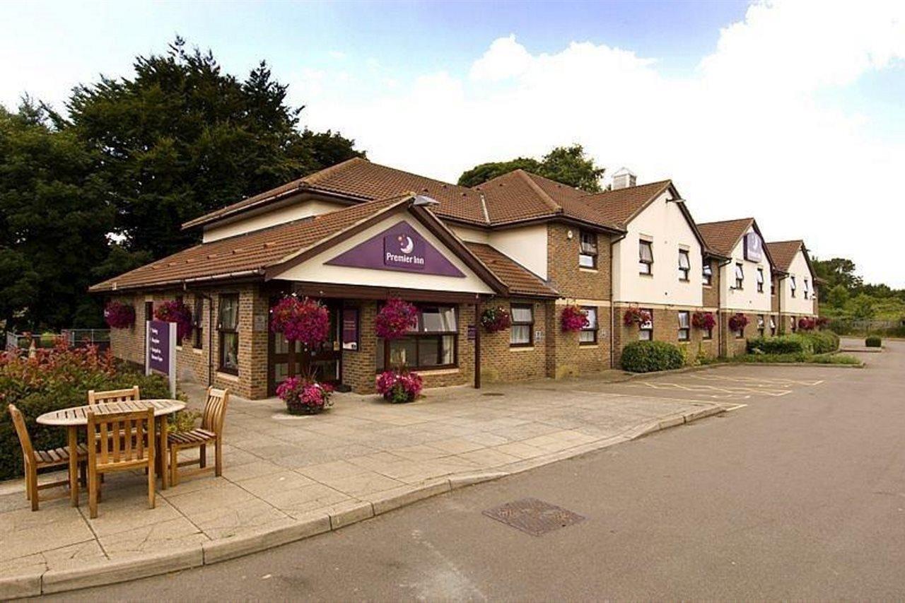 Premier Inn Dover East ภายนอก รูปภาพ
