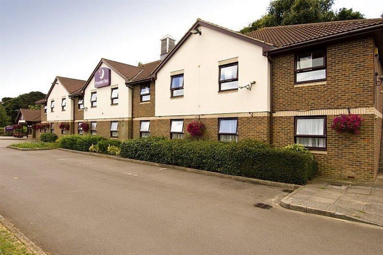 Premier Inn Dover East ภายนอก รูปภาพ